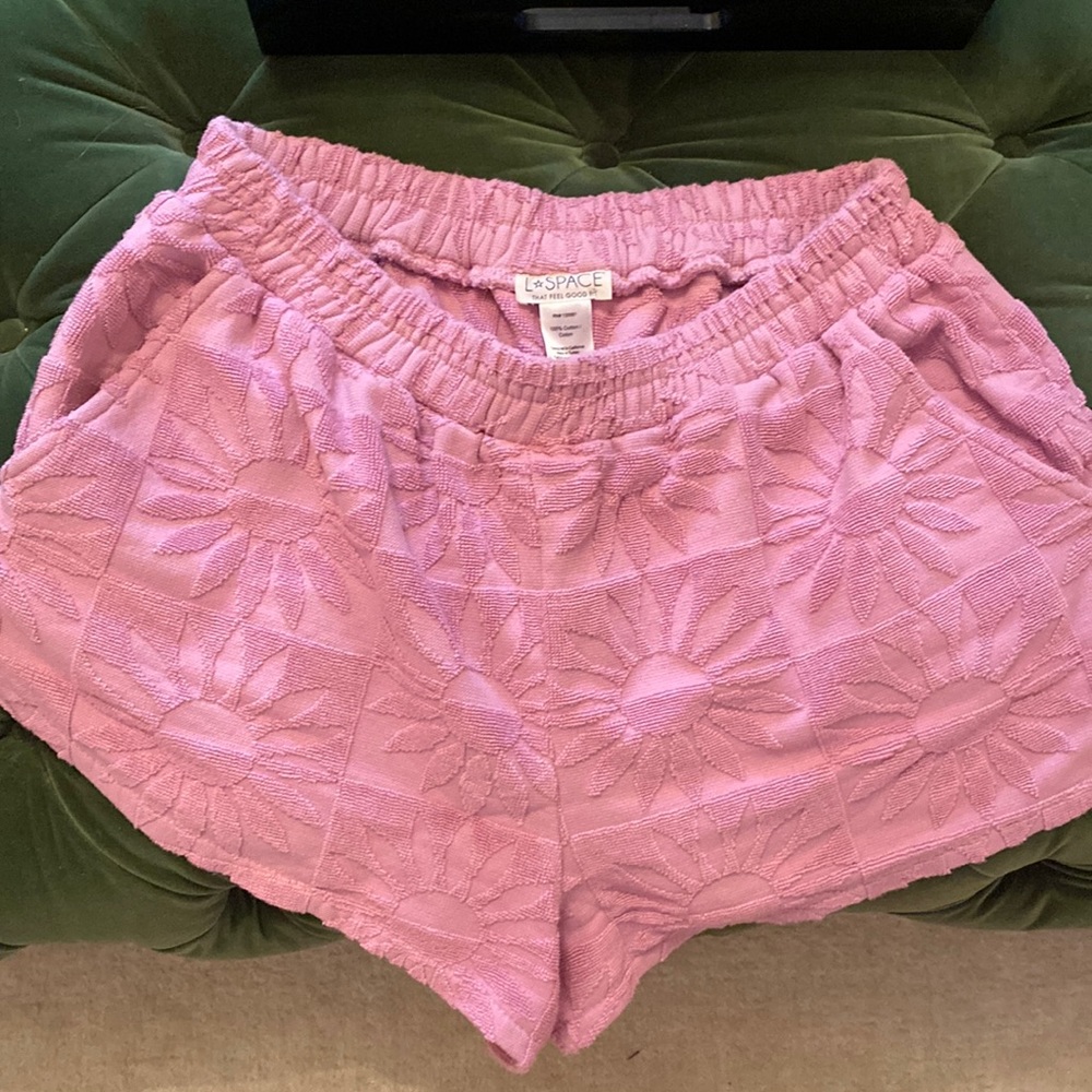 L*space soleil short in size Large